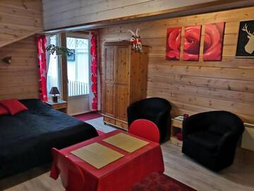 Фото номера Двухместный номер с 1 кроватью Отели типа «постель и завтрак» B&amp;B Mansikka г. Тайпалсаари 2